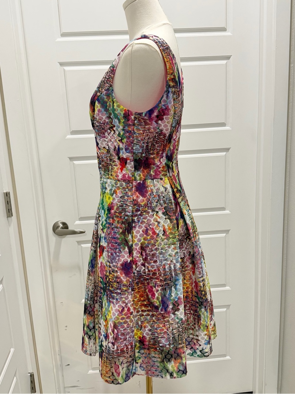 New York & Company Pleated Fit & Flare with Raw Hem and Pockets - Picture 3 of 8